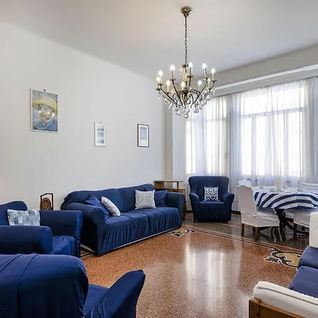 Appartement Classy In By Wonderful Italy
