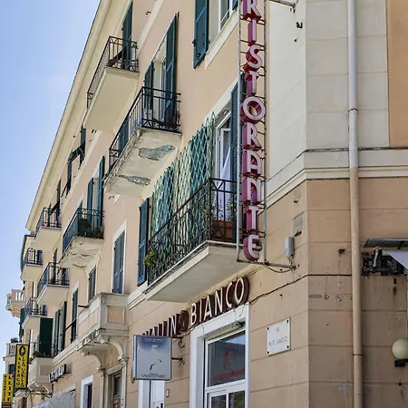 Classy In By Wonderful Italy *